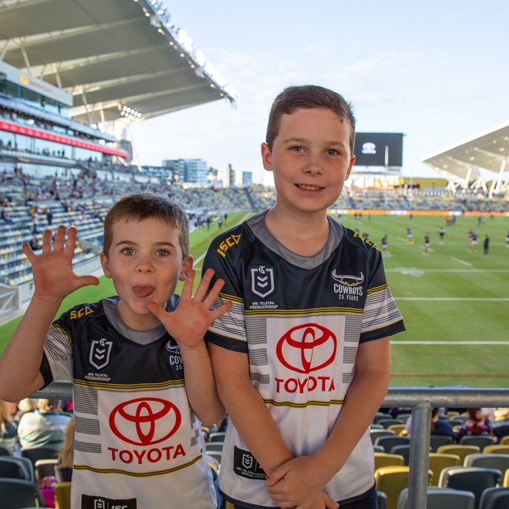 Fan gallery: Round 12 v Raiders